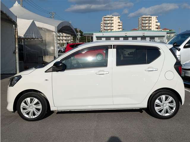 ダイハツ ミライース