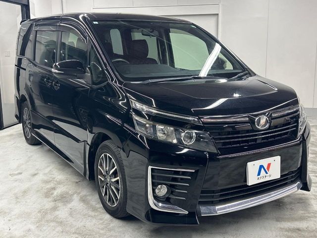 トヨタ ヴォクシー