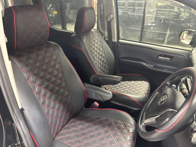 トヨタ ヴォクシー