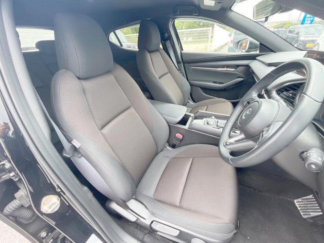 マツダ MAZDA3ファストバック