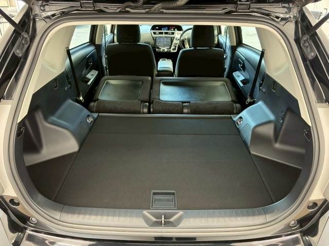 トヨタ プリウスα