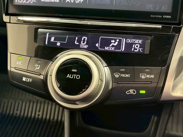 トヨタ プリウスα