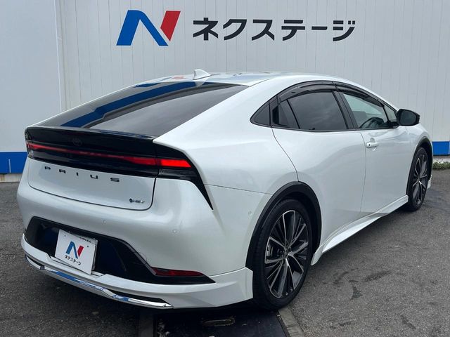 トヨタ プリウス