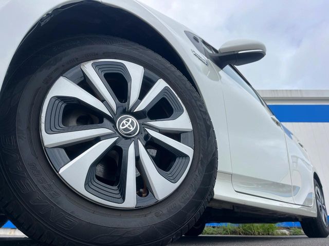 トヨタ プリウスPHV