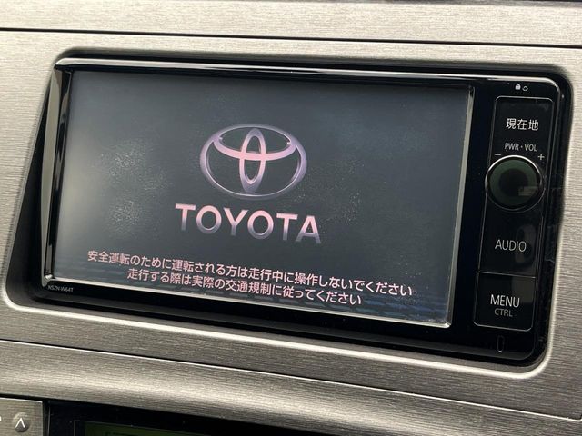 トヨタ プリウス