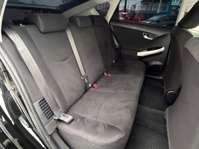 トヨタ プリウス