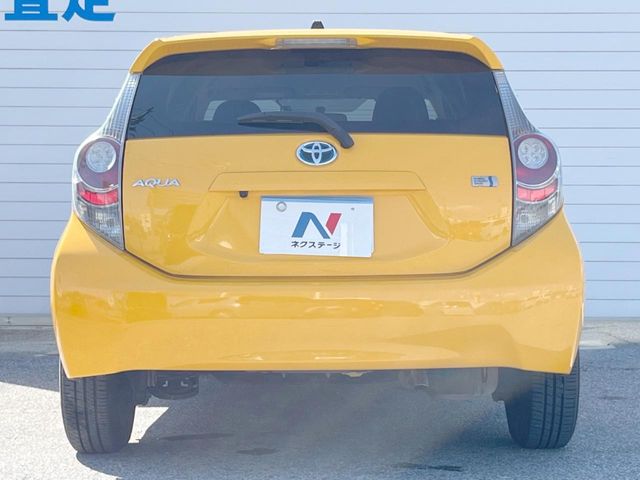 トヨタ アクア