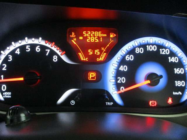 日産 キューブ