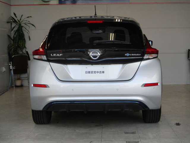日産 リーフ