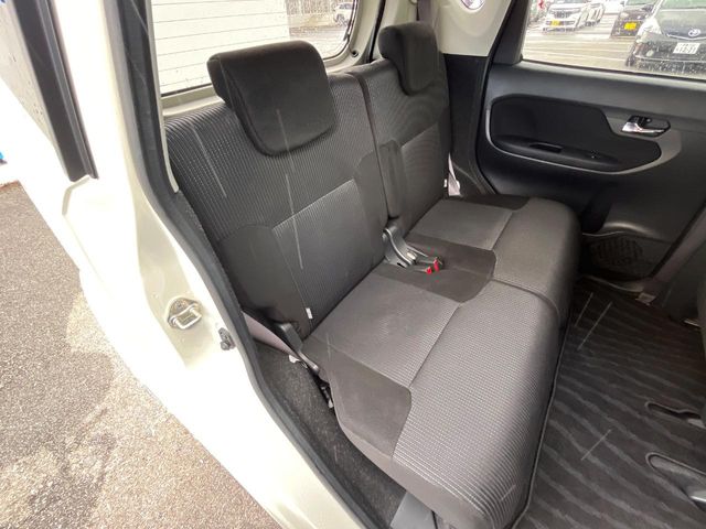 ダイハツ ムーヴ