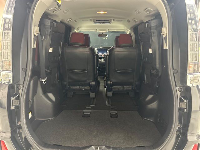 トヨタ ヴォクシー