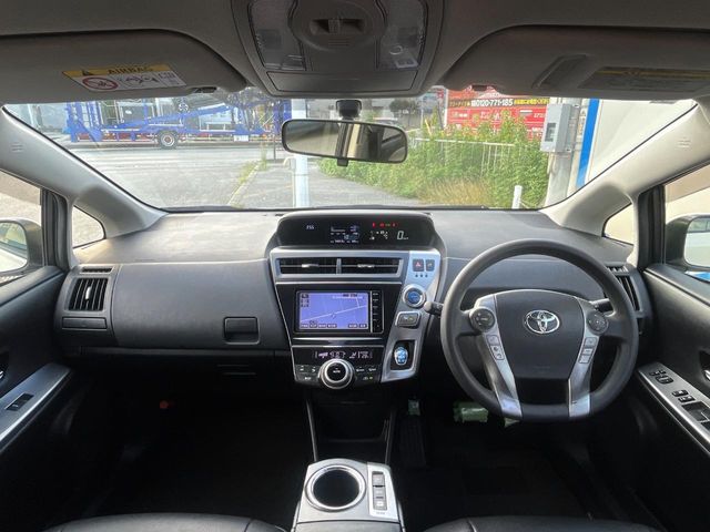 トヨタ プリウスα