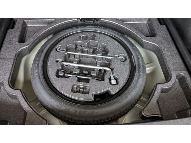 トヨタ カローラ