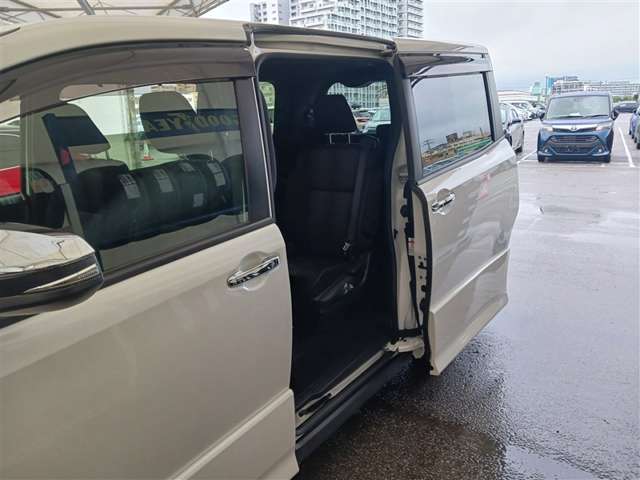 トヨタ ヴォクシー