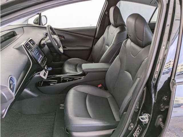 トヨタ プリウス