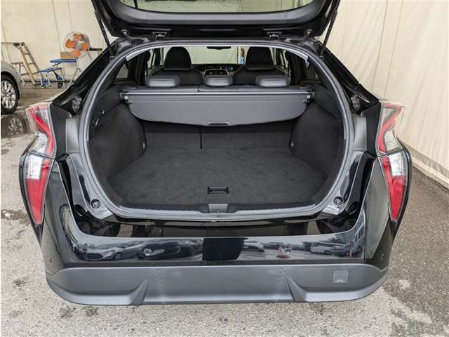 トヨタ プリウス