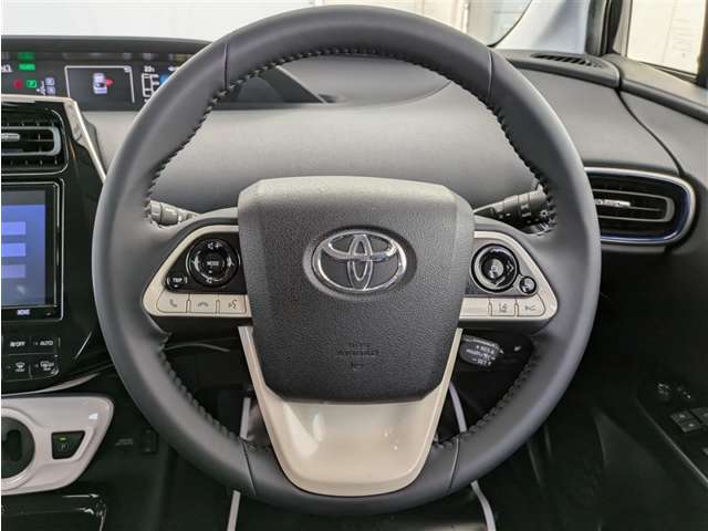 トヨタ プリウス