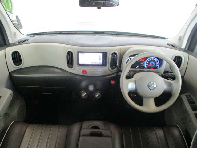 日産 キューブ