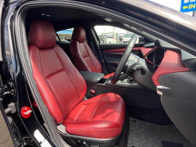 マツダ MAZDA3ファストバック