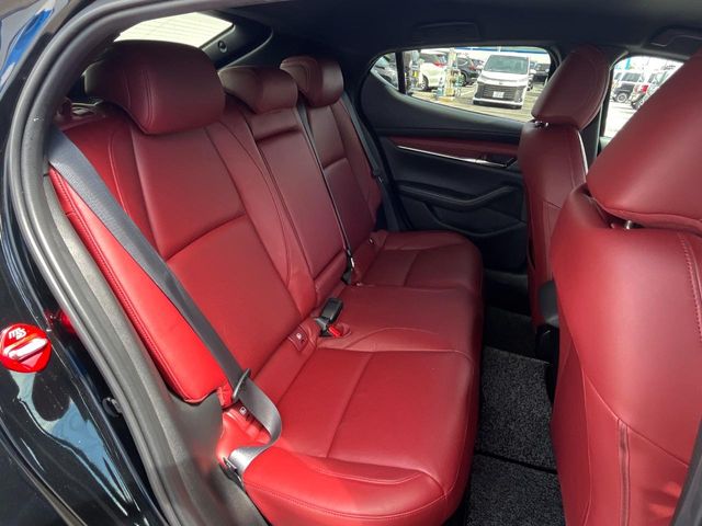 マツダ MAZDA3ファストバック