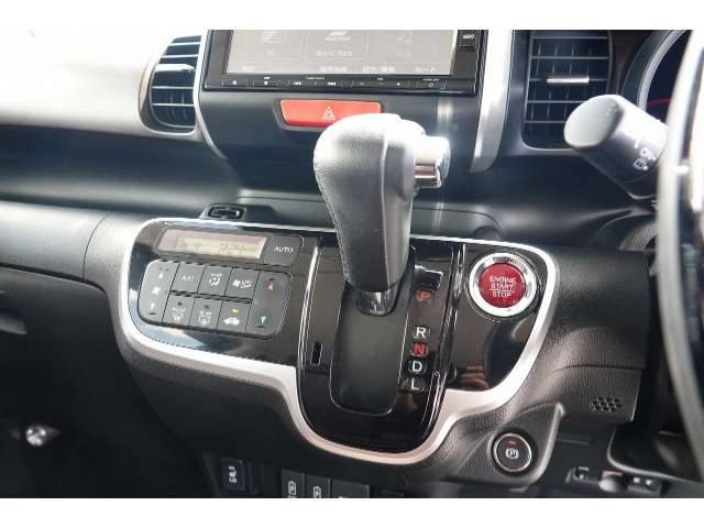 ホンダ N-BOXスラッシュ