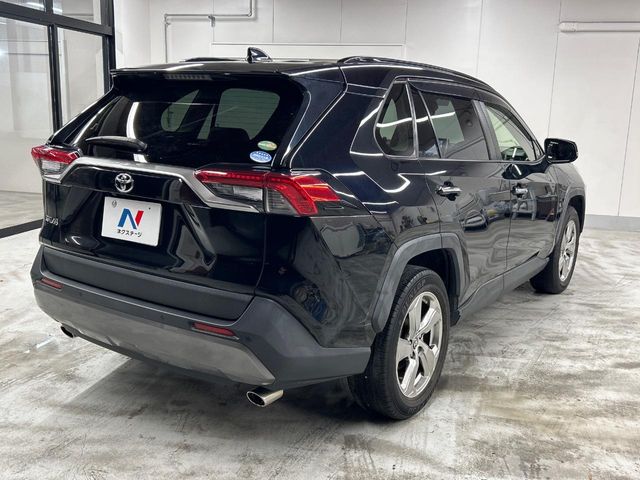 トヨタ RAV4