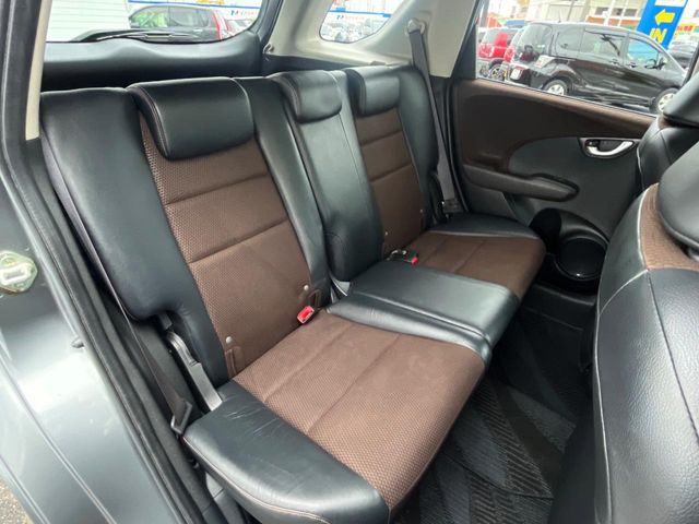 ホンダ フィットシャトルハイブリッド