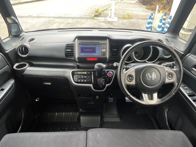 ホンダ N-BOX