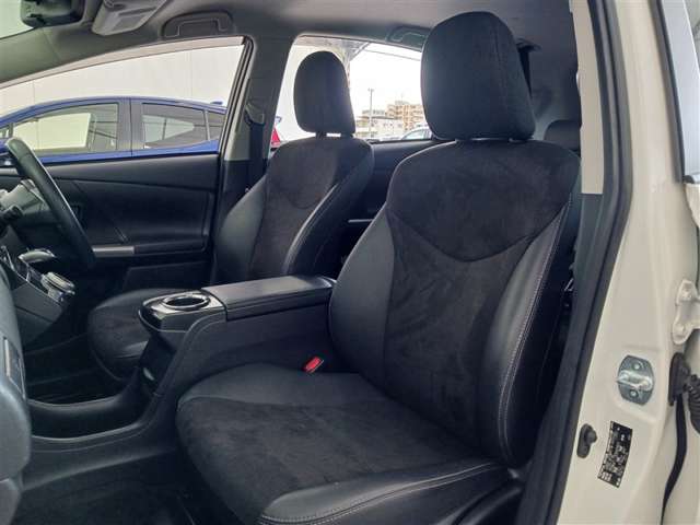 トヨタ プリウスα