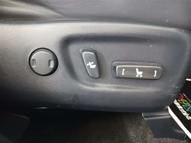 トヨタ プリウスα