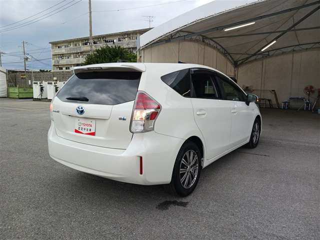 トヨタ プリウスα