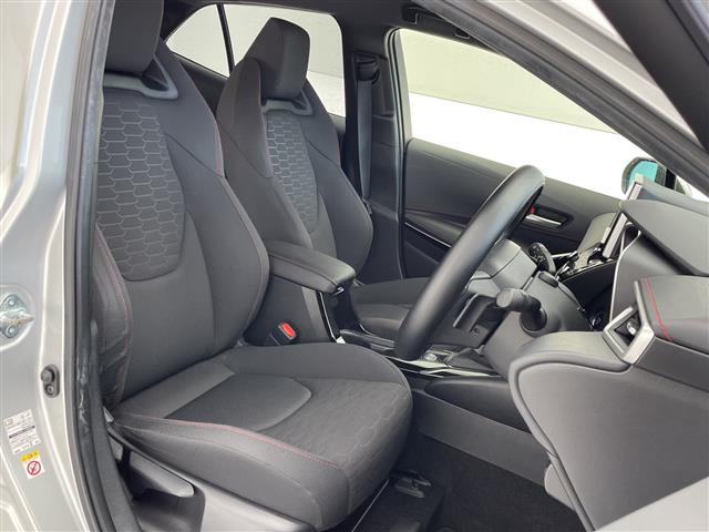 トヨタ カローラスポーツ