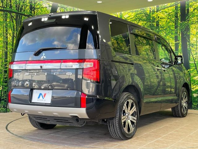 三菱 デリカD：5