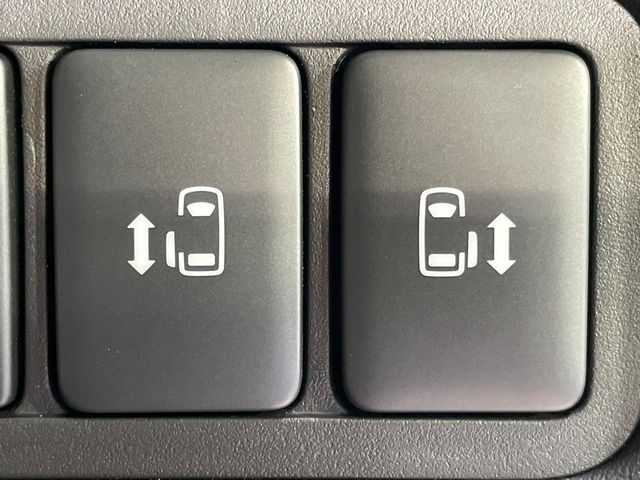 三菱 デリカD：5