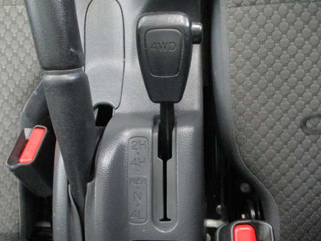 日産 NT100クリッパー