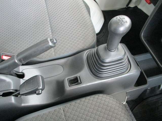 日産 NT100クリッパー