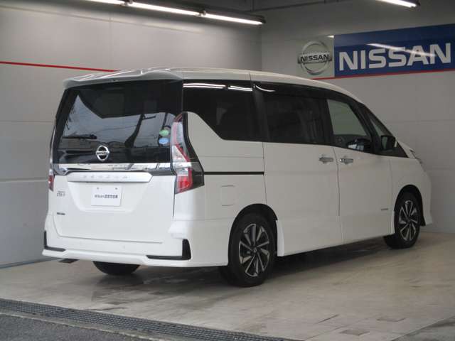 日産 セレナ