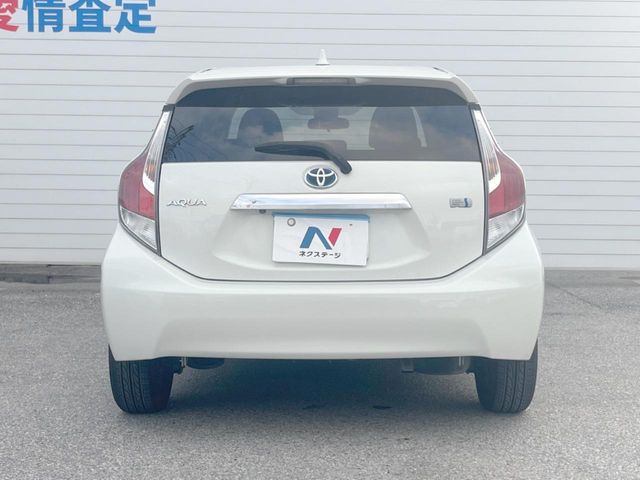 トヨタ アクア