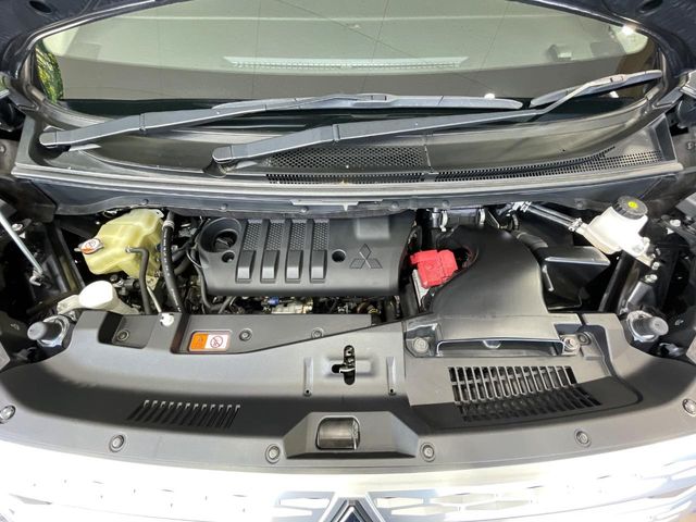 三菱 デリカD：5