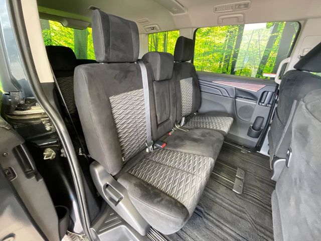 三菱 デリカD：5