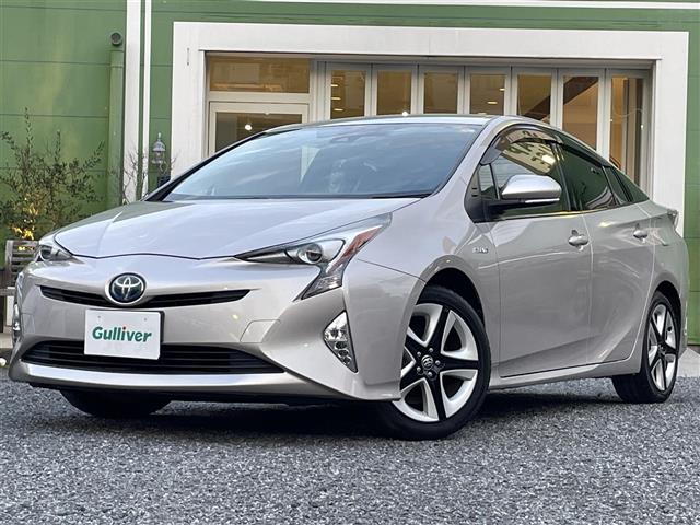 トヨタ プリウス