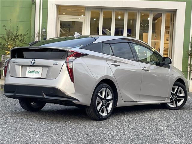 トヨタ プリウス