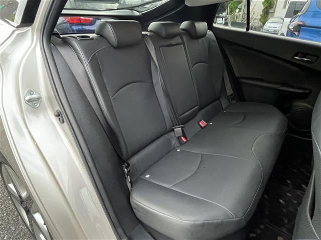 トヨタ プリウス