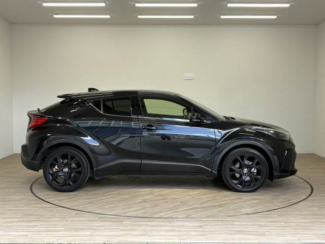 トヨタ C-HR