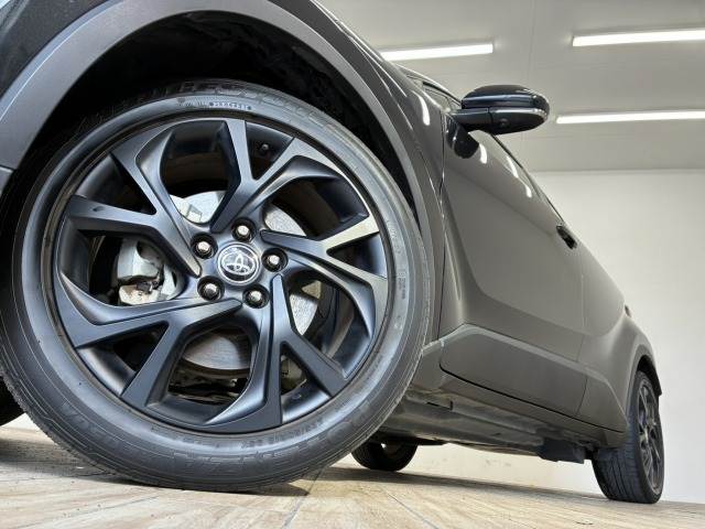 トヨタ C-HR