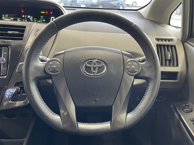 トヨタ プリウスα