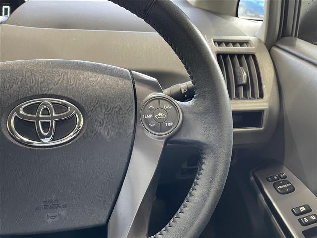 トヨタ プリウスα