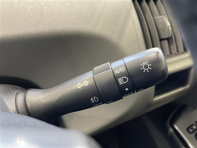 トヨタ プリウスα