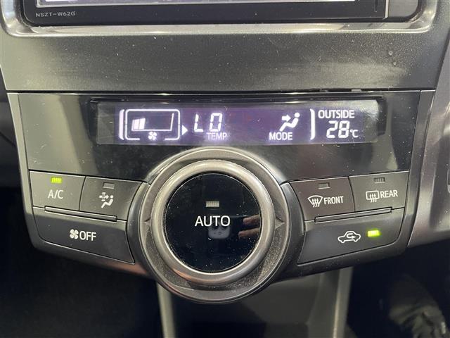 トヨタ プリウスα