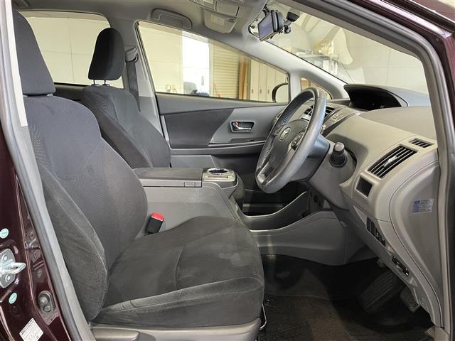 トヨタ プリウスα